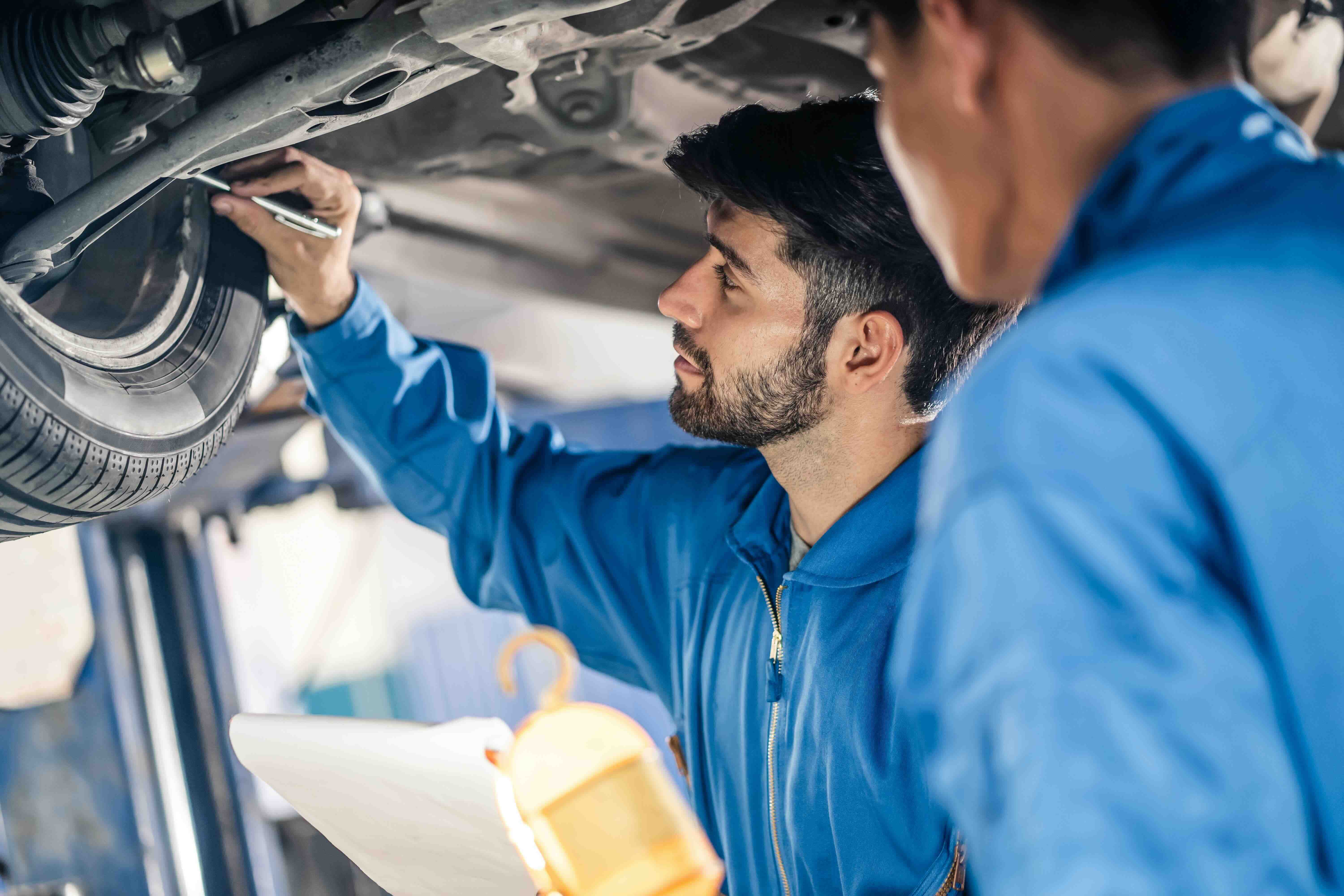 Mantenimiento preventivo en unidades de transporte de carga terrestre